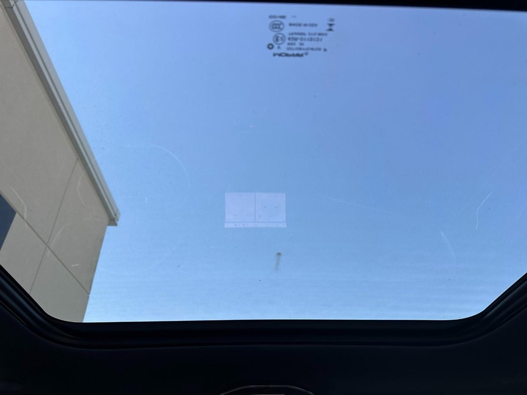 Jeep Grand Cherokee Vehicle Full-screen Gallery Image 5