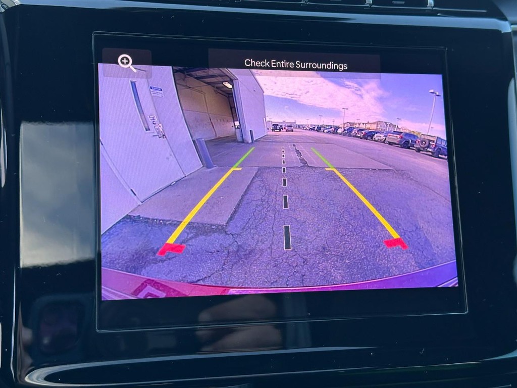 Jeep Grand Cherokee Vehicle Full-screen Gallery Image 15