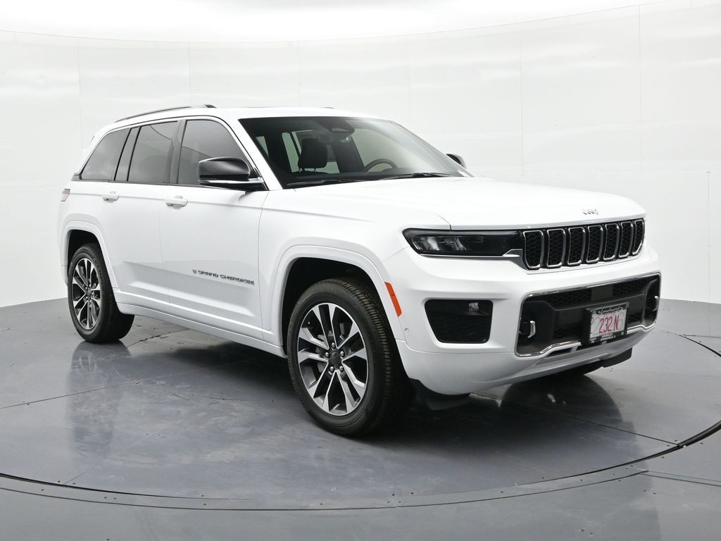 Jeep Grand Cherokee Vehicle Full-screen Gallery Image 4