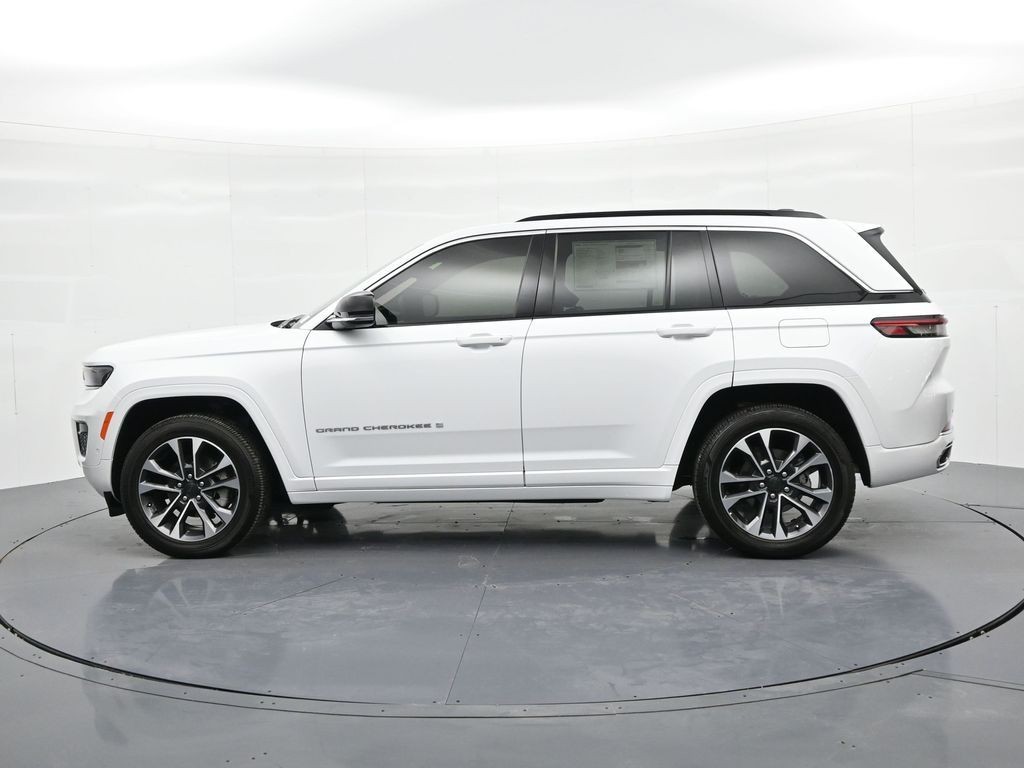 Jeep Grand Cherokee Vehicle Full-screen Gallery Image 9