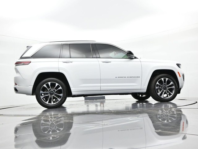 2025 Jeep Grand Cherokee Overland - Photo 25