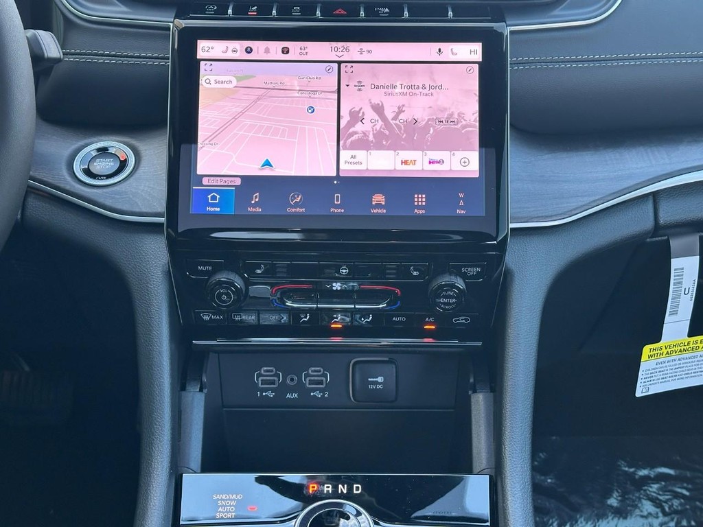 Jeep Grand Cherokee Vehicle Full-screen Gallery Image 8