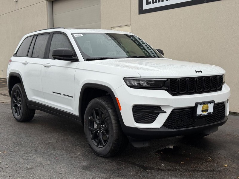 Jeep Grand Cherokee Vehicle Full-screen Gallery Image 2