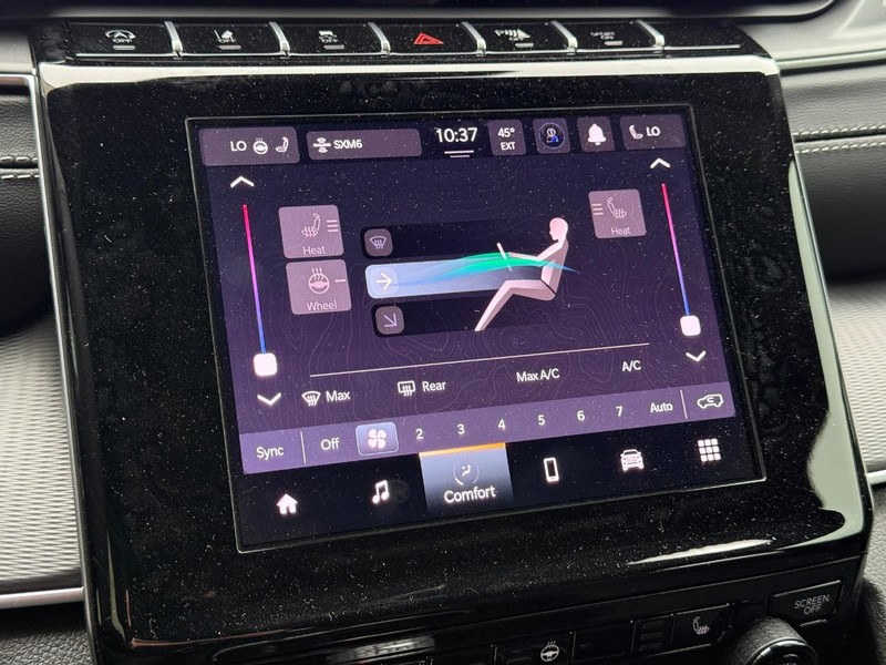 Jeep Grand Cherokee Vehicle Full-screen Gallery Image 13