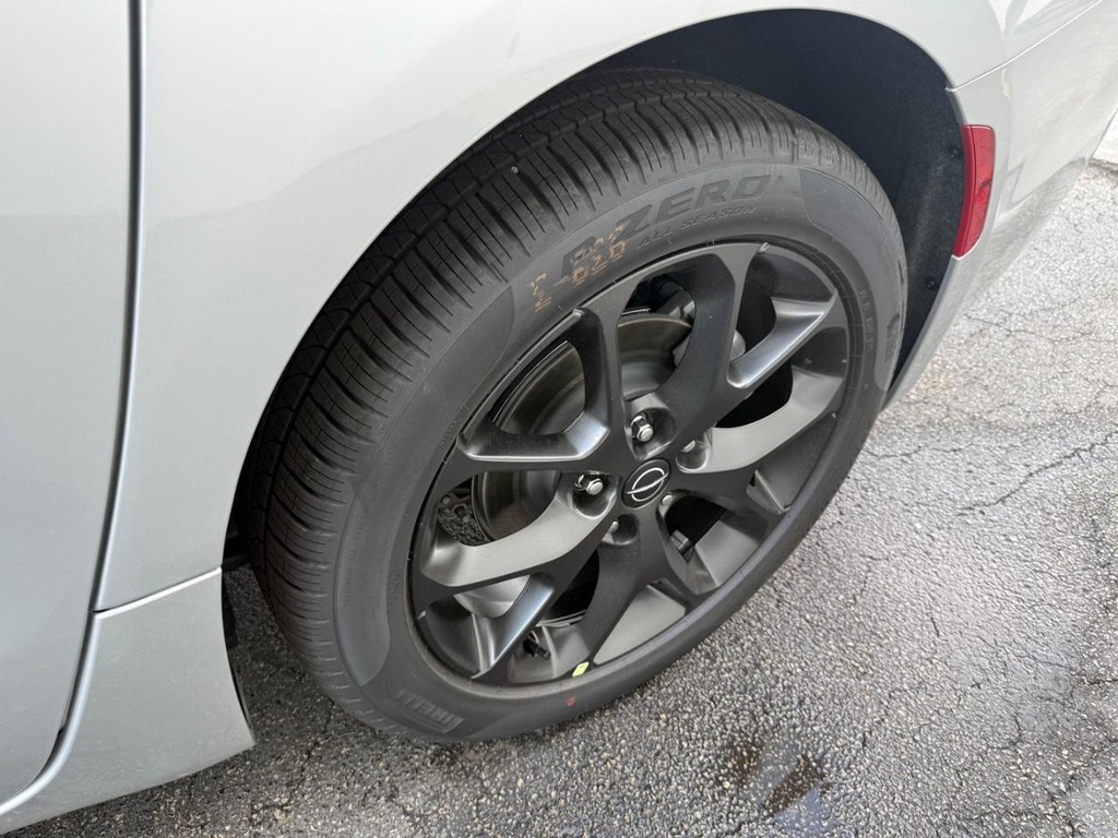 Chrysler Pacifica Vehicle Full-screen Gallery Image 18