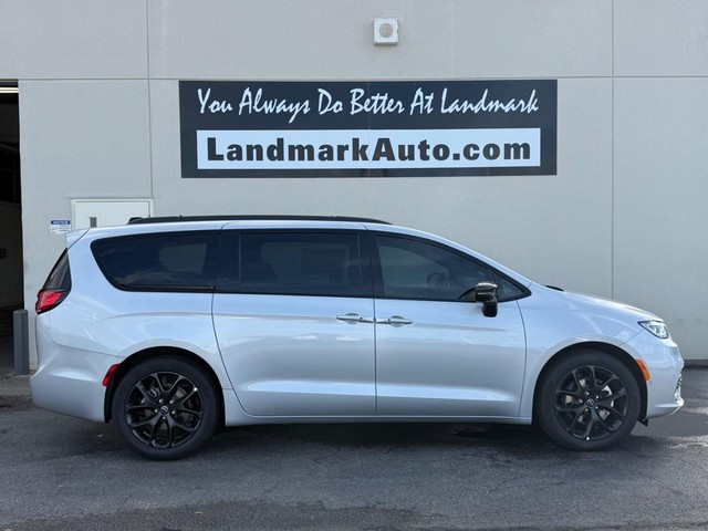 Springfield IL 2026 Chrysler Pacifica more details - chrysler pacifica