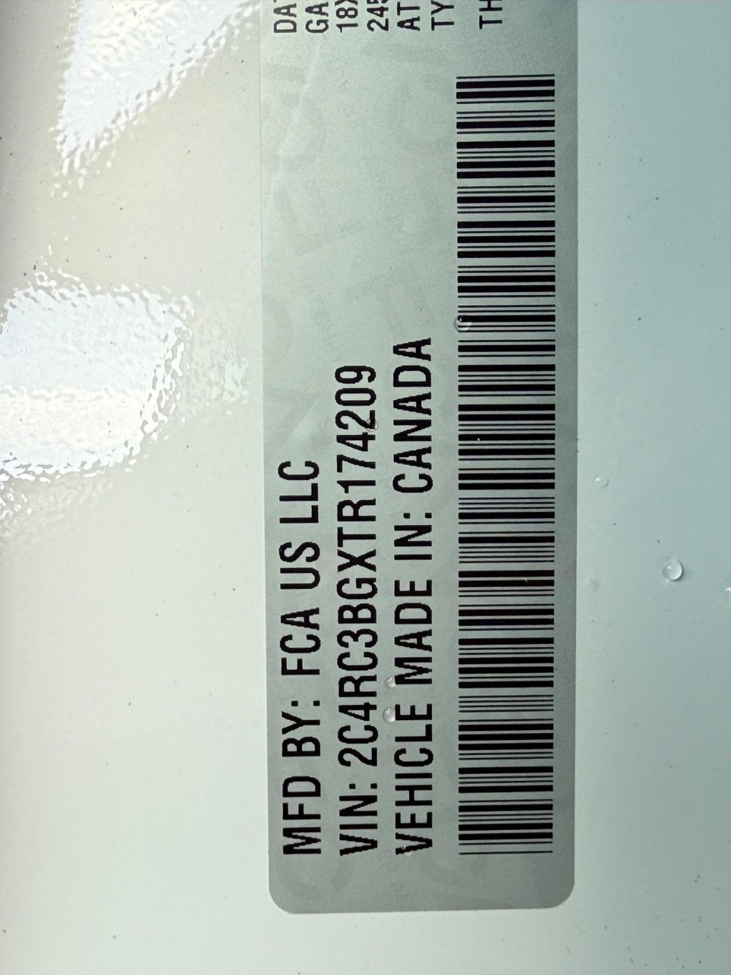 Chrysler Pacifica Vehicle Full-screen Gallery Image 17