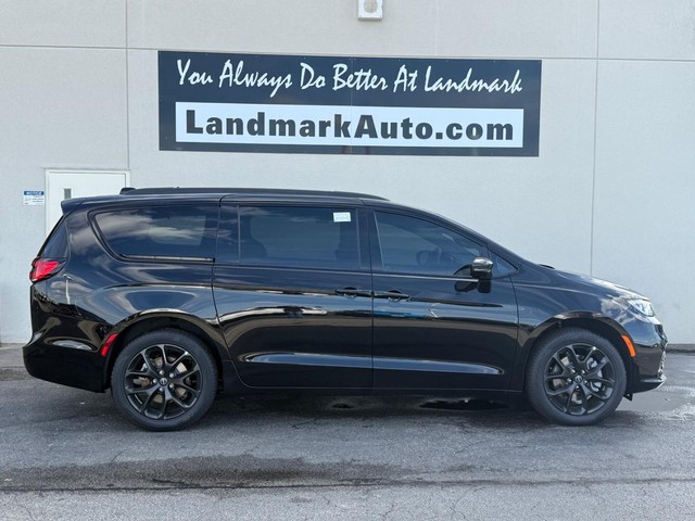 Springfield IL 2026 Chrysler Pacifica more details - chrysler pacifica