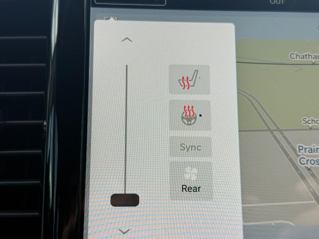 Chrysler Pacifica Vehicle Full-screen Gallery Image 9