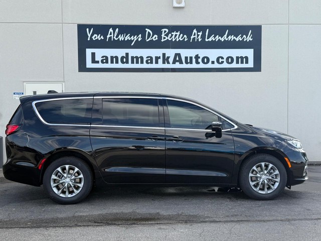 Springfield IL 2026 Chrysler Pacifica more details - chrysler pacifica