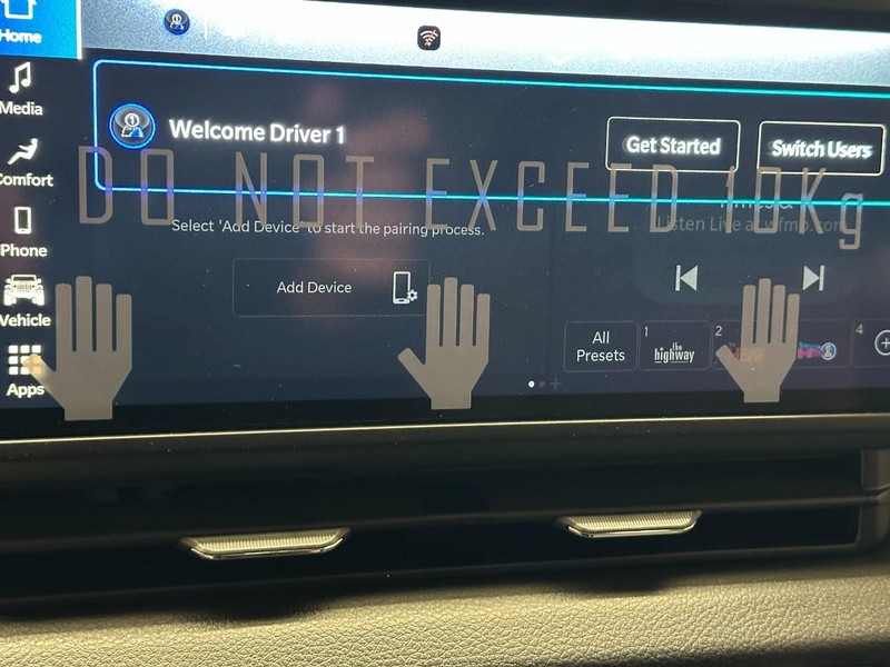 Jeep Wrangler Vehicle Full-screen Gallery Image 11