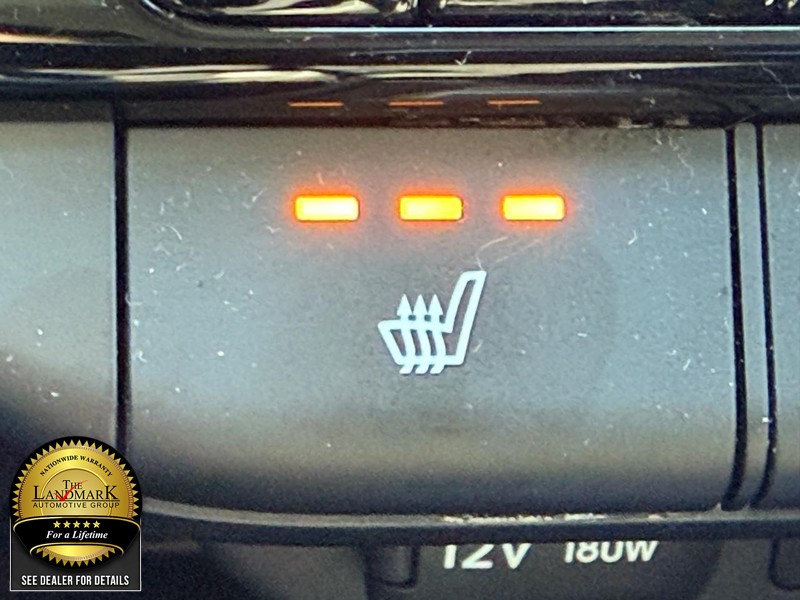 Hyundai Elantra Vehicle Full-screen Gallery Image 14