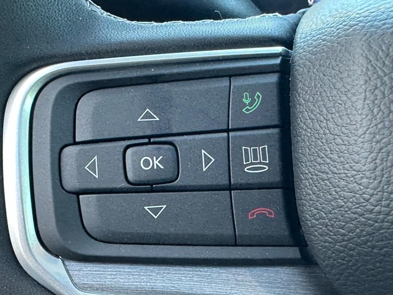 Jeep Wagoneer Vehicle Full-screen Gallery Image 15