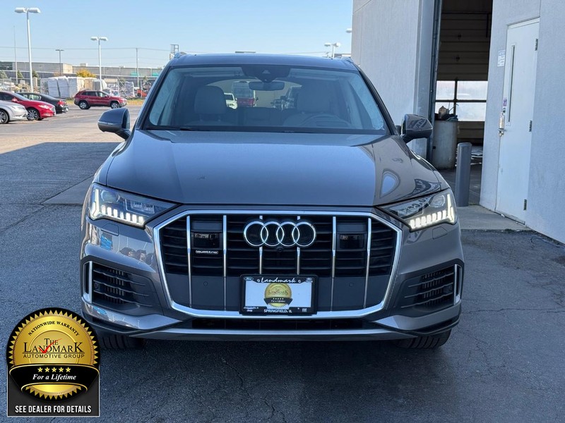 Audi Q7 Vehicle Full-screen Gallery Image 04