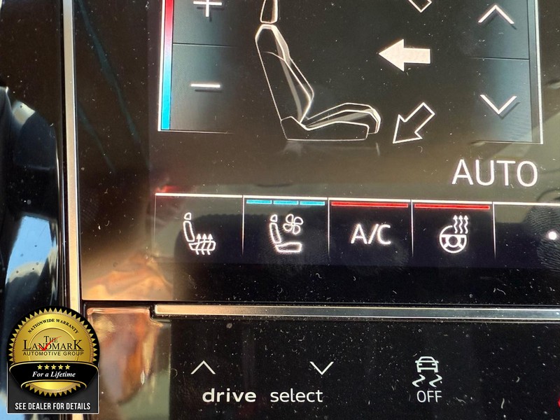 Audi Q7 Vehicle Full-screen Gallery Image 14