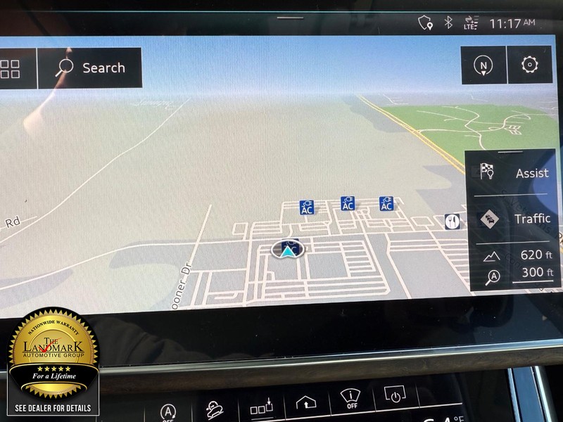 Audi Q7 Vehicle Full-screen Gallery Image 15