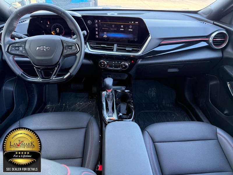 Chevrolet Trax Vehicle Full-screen Gallery Image 16