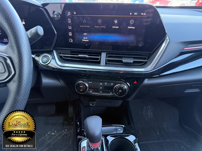 Chevrolet Trax Vehicle Full-screen Gallery Image 18