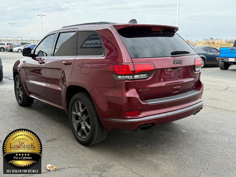 Jeep Grand Cherokee Vehicle Full-screen Gallery Image 6