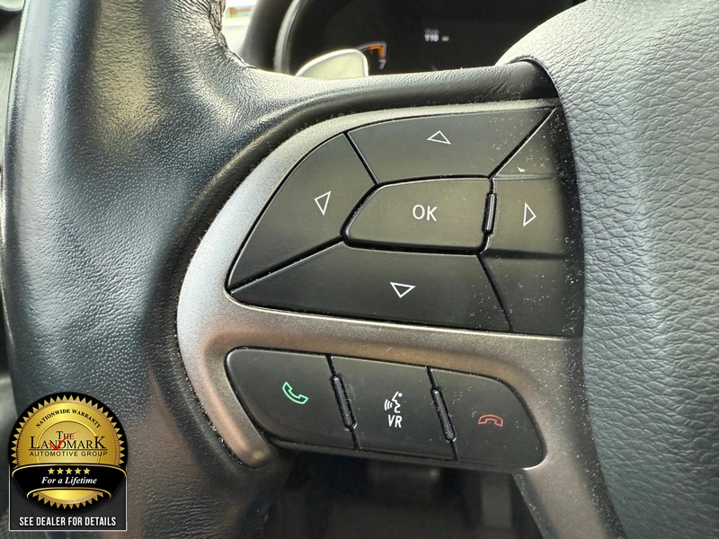 Jeep Grand Cherokee Vehicle Full-screen Gallery Image 10