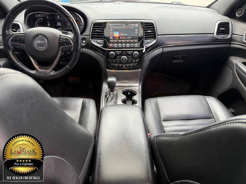Jeep Grand Cherokee Vehicle Full-screen Gallery Image 17