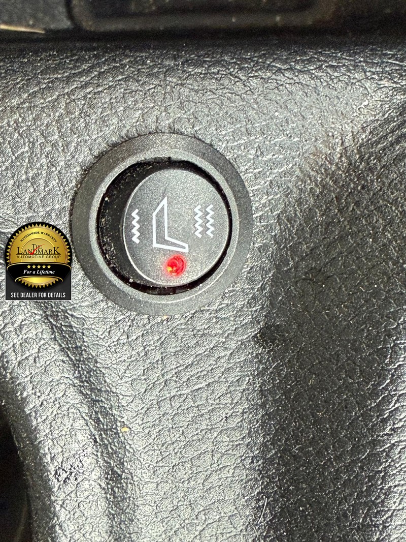 Jeep Wrangler Unlimited Vehicle Full-screen Gallery Image 15