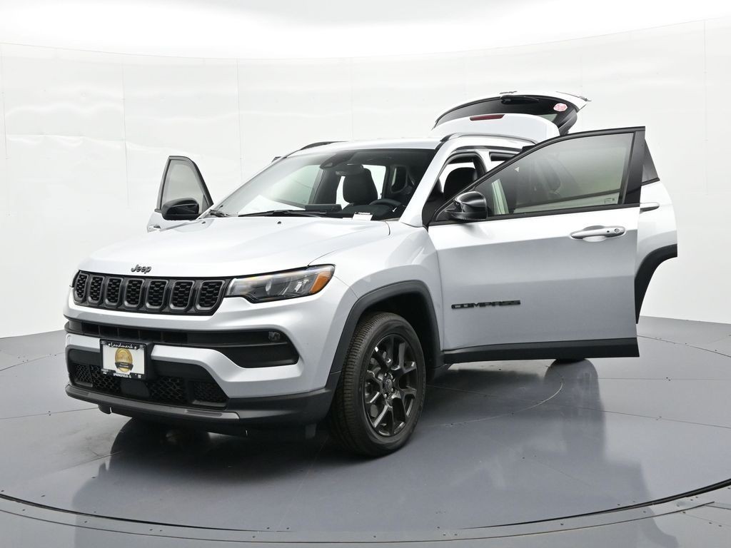 Jeep Compass Vehicle Full-screen Gallery Image 33