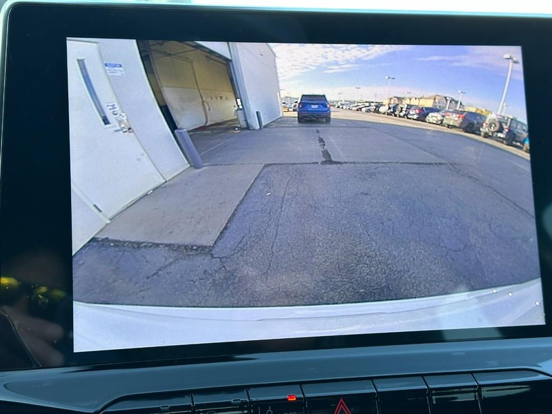 Jeep Compass Vehicle Full-screen Gallery Image 12