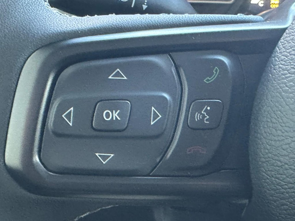 Jeep Wrangler Vehicle Full-screen Gallery Image 11