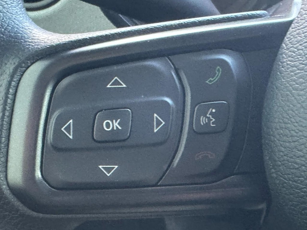 Jeep Wrangler Vehicle Full-screen Gallery Image 9