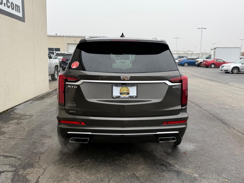 Cadillac XT6 Vehicle Full-screen Gallery Image 07
