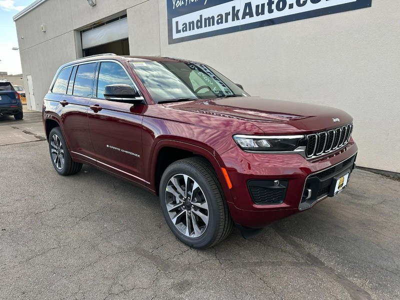 Jeep Grand Cherokee Vehicle Full-screen Gallery Image 2