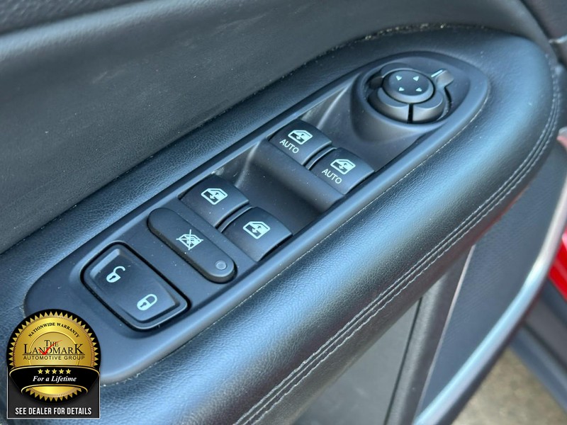 Jeep Compass Vehicle Full-screen Gallery Image 16