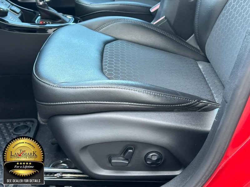 Jeep Compass Vehicle Full-screen Gallery Image 17