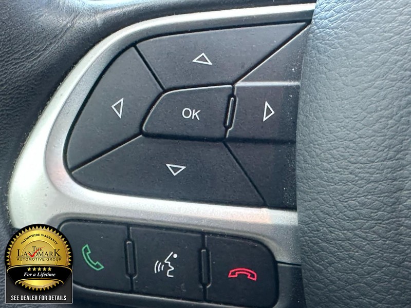 Jeep Compass Vehicle Full-screen Gallery Image 18