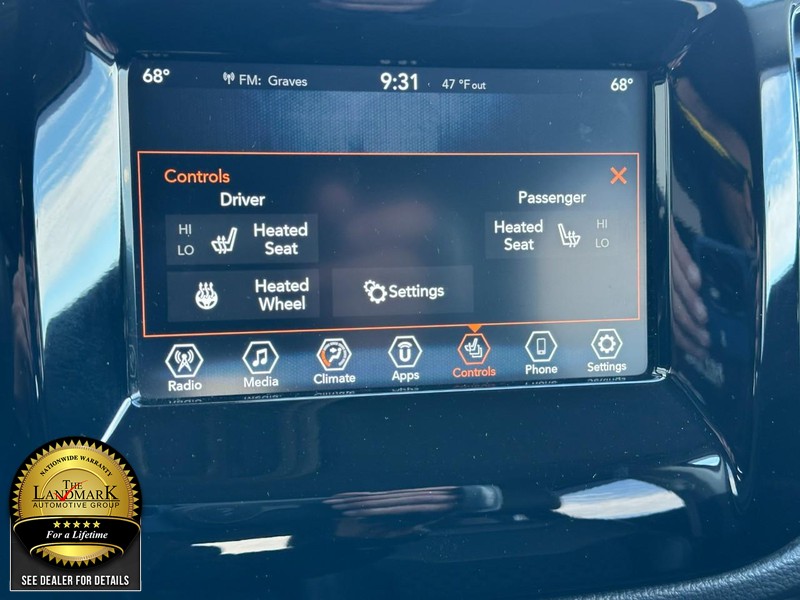 Jeep Compass Vehicle Full-screen Gallery Image 21