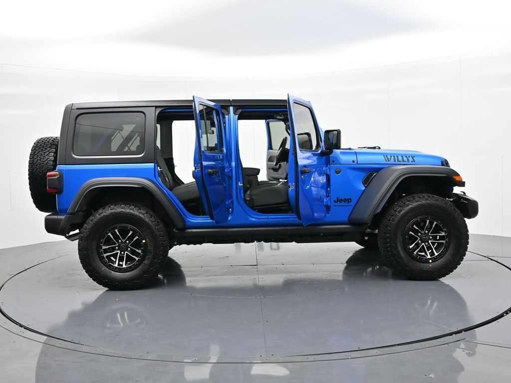 Jeep Wrangler Vehicle Full-screen Gallery Image 24