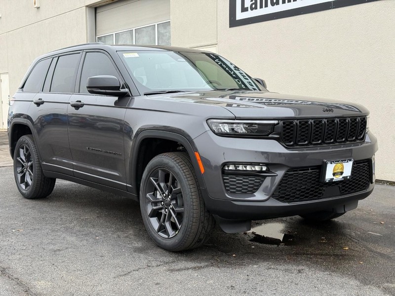 Jeep Grand Cherokee Vehicle Full-screen Gallery Image 2