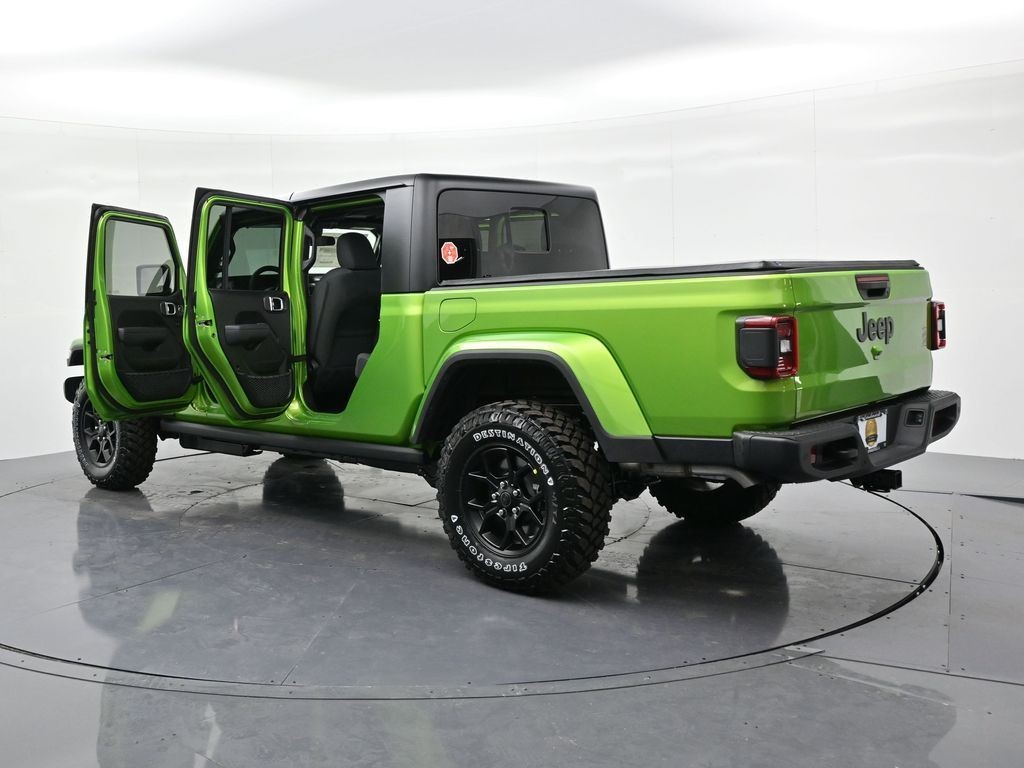 Jeep Gladiator Vehicle Full-screen Gallery Image 22