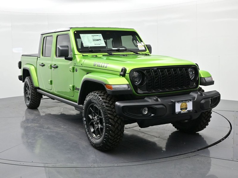 Jeep Gladiator Vehicle Full-screen Gallery Image 3