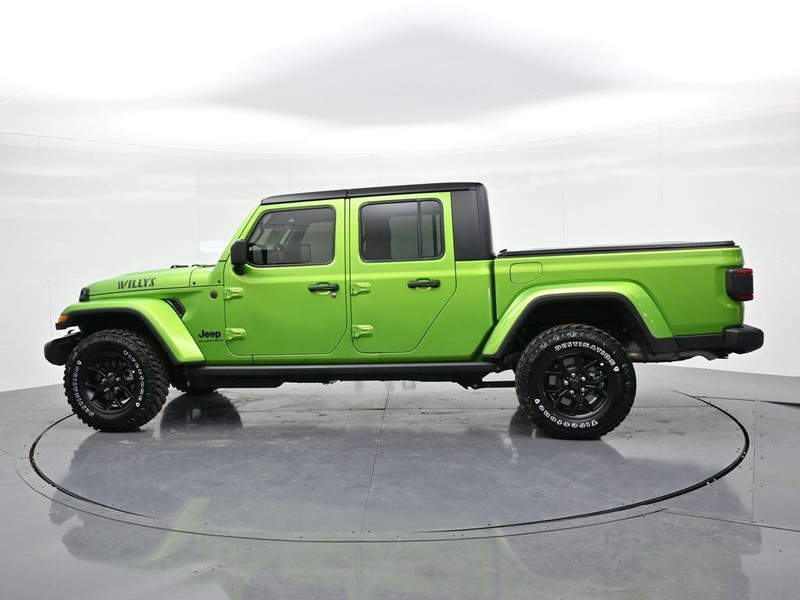 Jeep Gladiator Vehicle Full-screen Gallery Image 8