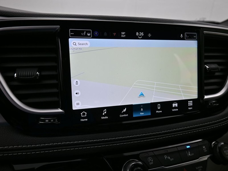 Chrysler Pacifica Vehicle Full-screen Gallery Image 10