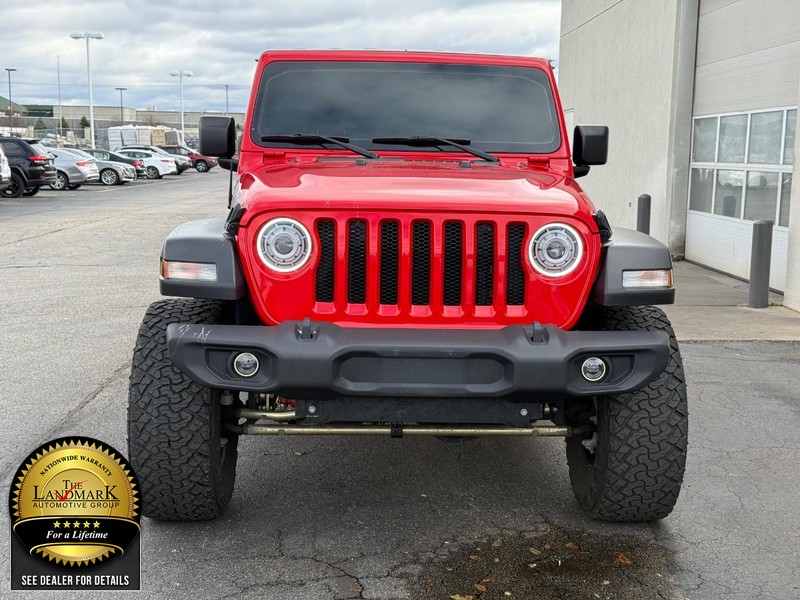 Jeep Wrangler Unlimited Vehicle Full-screen Gallery Image 4