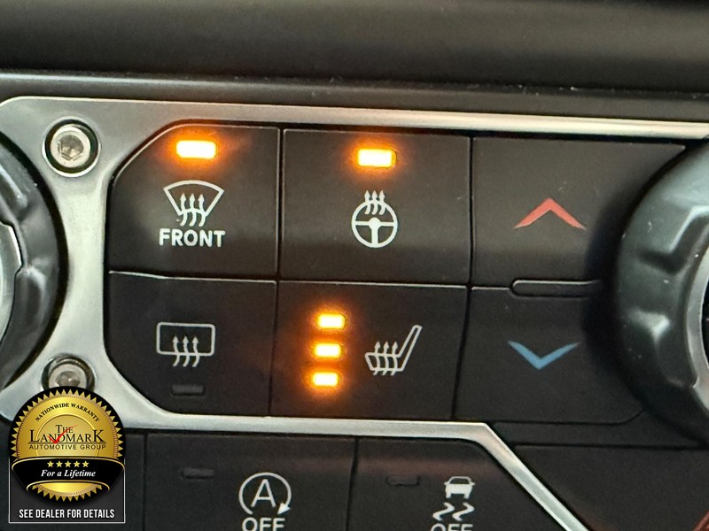 Jeep Wrangler Unlimited Vehicle Full-screen Gallery Image 14