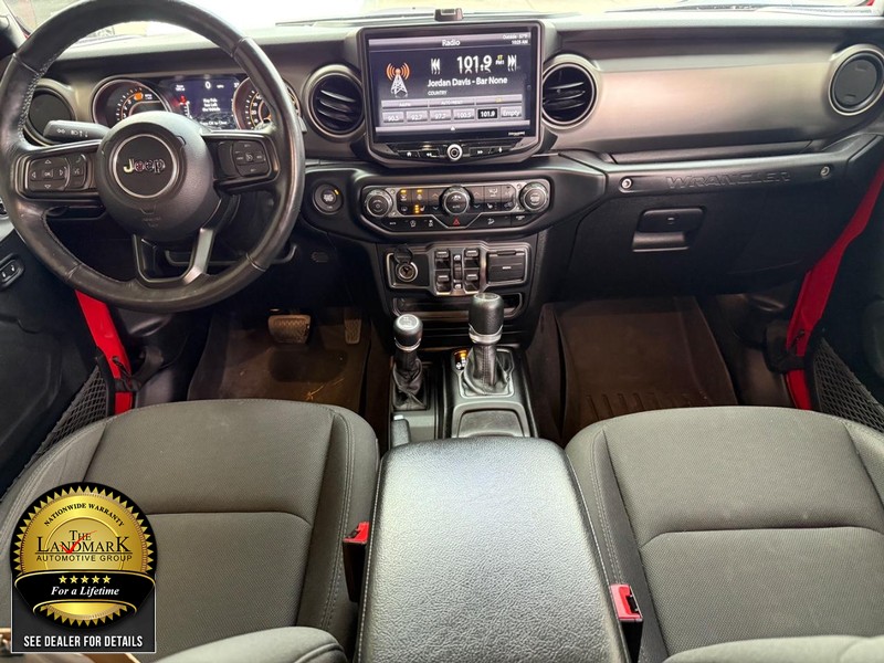 Jeep Wrangler Unlimited Vehicle Full-screen Gallery Image 16