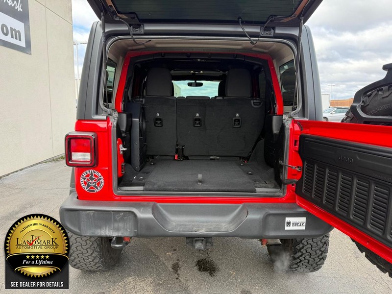 Jeep Wrangler Unlimited Vehicle Full-screen Gallery Image 19