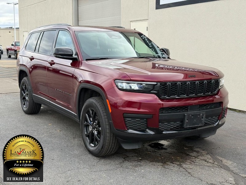 Jeep Grand Cherokee L Vehicle Full-screen Gallery Image 2