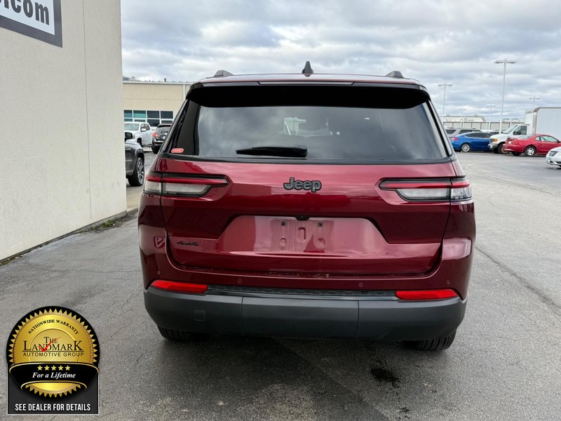 Jeep Grand Cherokee L Vehicle Full-screen Gallery Image 7