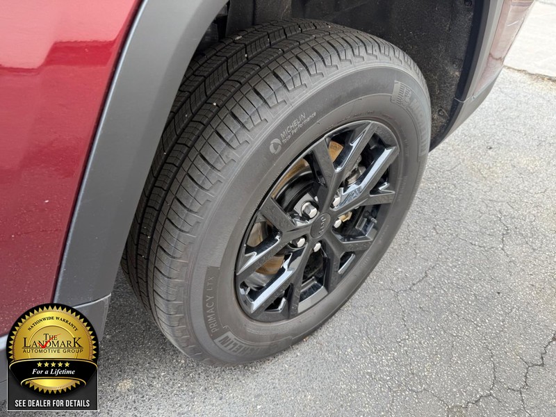 Jeep Grand Cherokee L Vehicle Full-screen Gallery Image 21