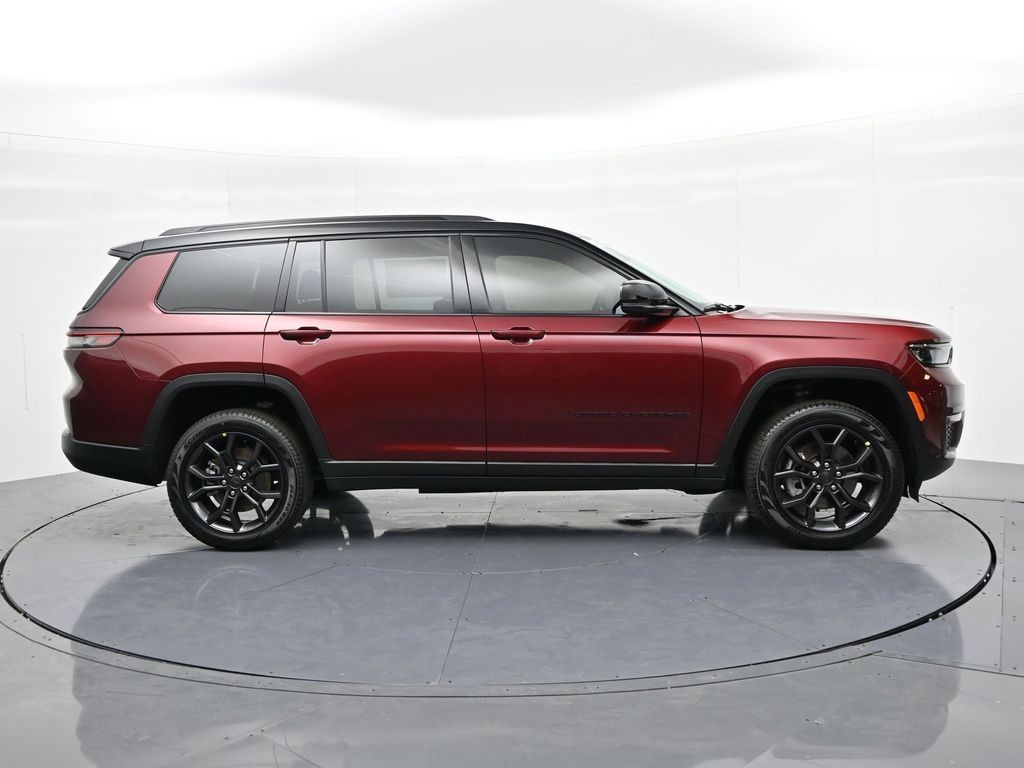 Jeep Grand Cherokee L Vehicle Full-screen Gallery Image 5